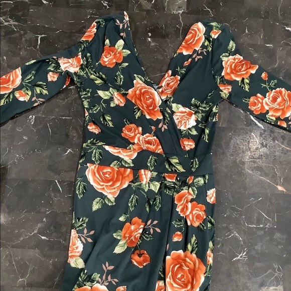 ❤️ Floral Mini-Dress - Picture 1 of 6